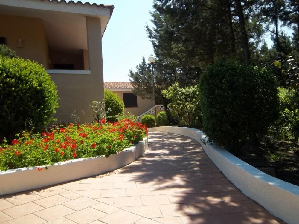 Hotel 3 Botti Baja Sardinia Exteriör bild