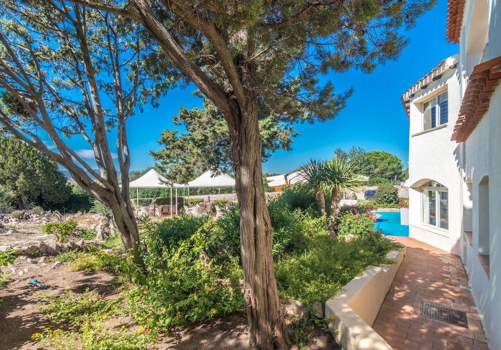 Hotel 3 Botti Baja Sardinia Exteriör bild