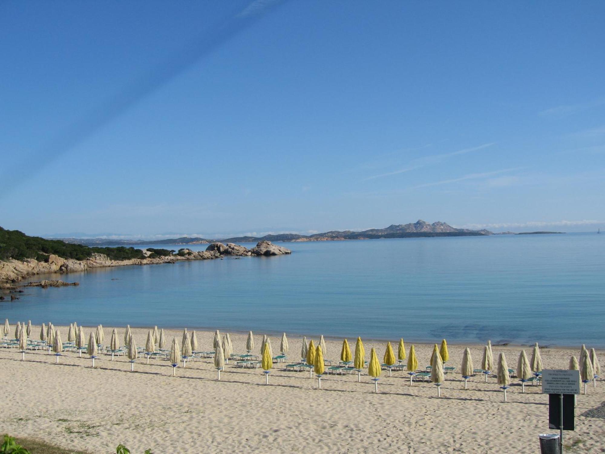 Hotel 3 Botti Baja Sardinia Exteriör bild