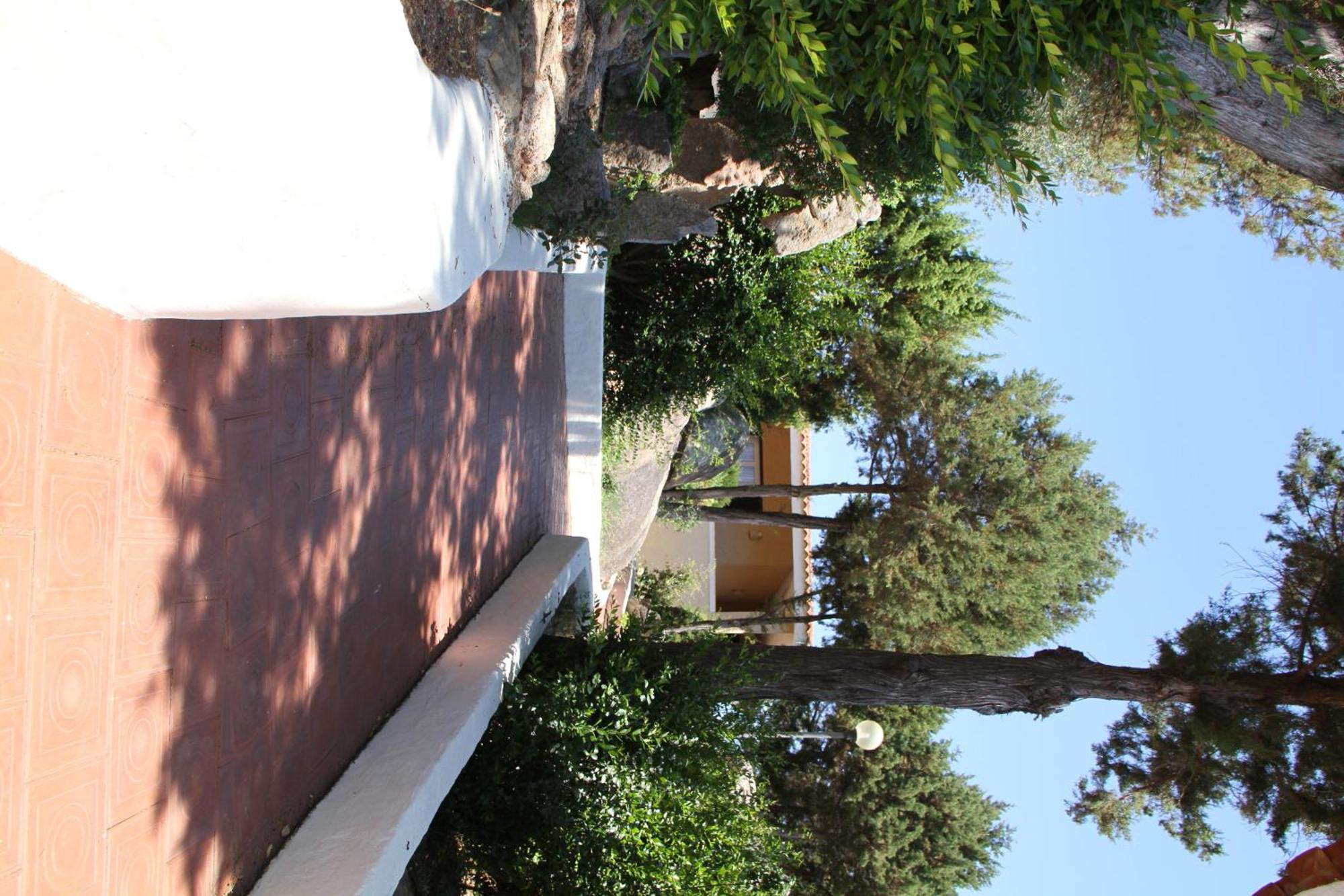 Hotel 3 Botti Baja Sardinia Exteriör bild