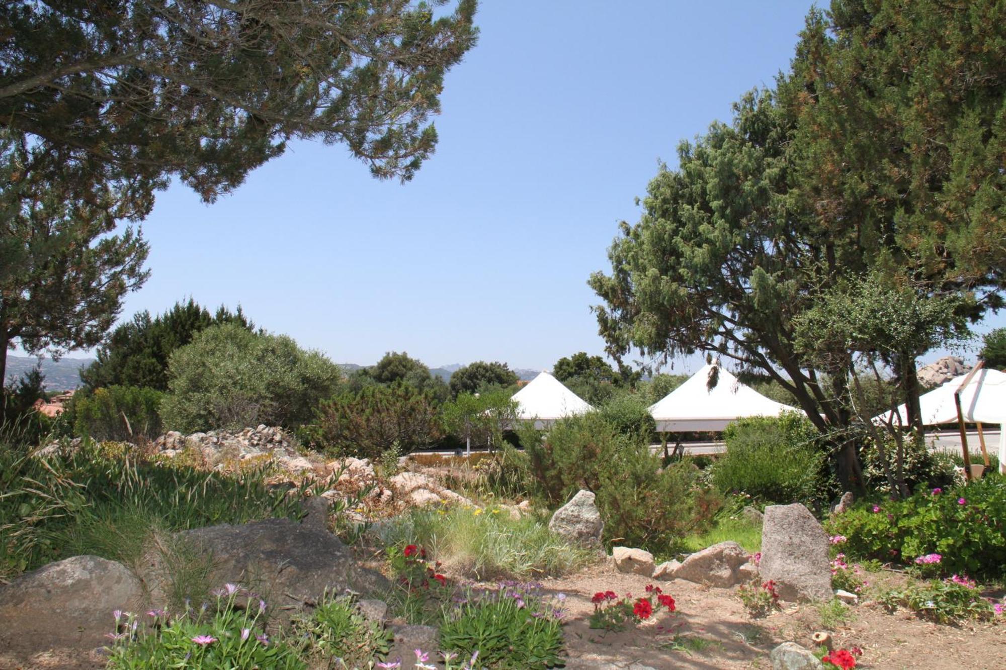 Hotel 3 Botti Baja Sardinia Exteriör bild