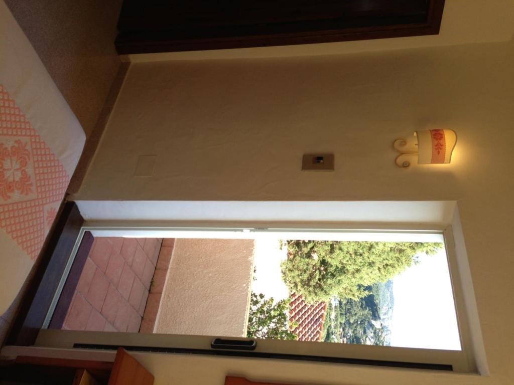 Hotel 3 Botti Baja Sardinia Rum bild
