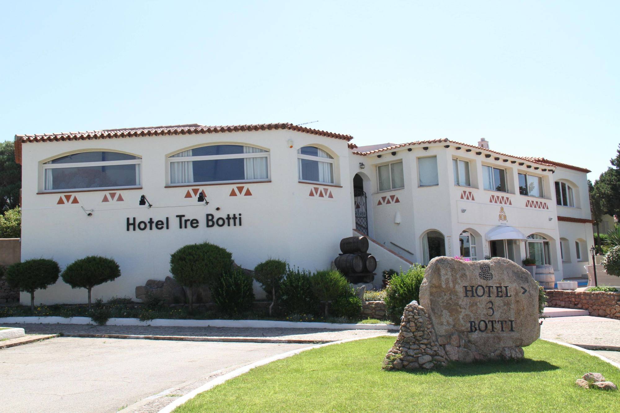 Hotel 3 Botti Baja Sardinia Exteriör bild