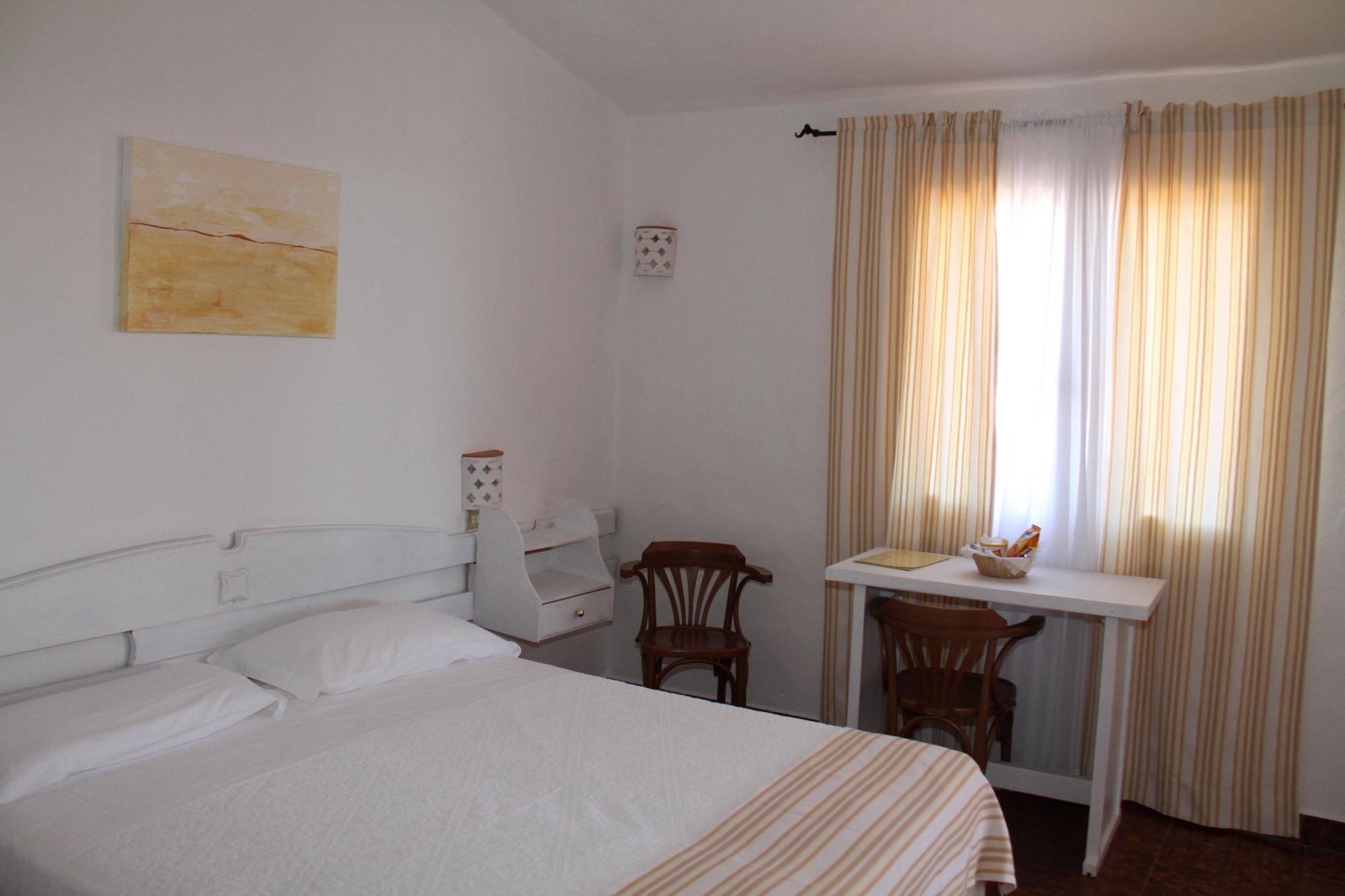 Hotel 3 Botti Baja Sardinia Exteriör bild