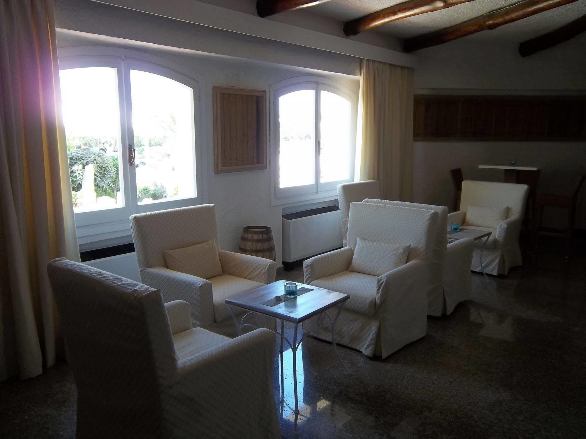 Hotel 3 Botti Baja Sardinia Exteriör bild
